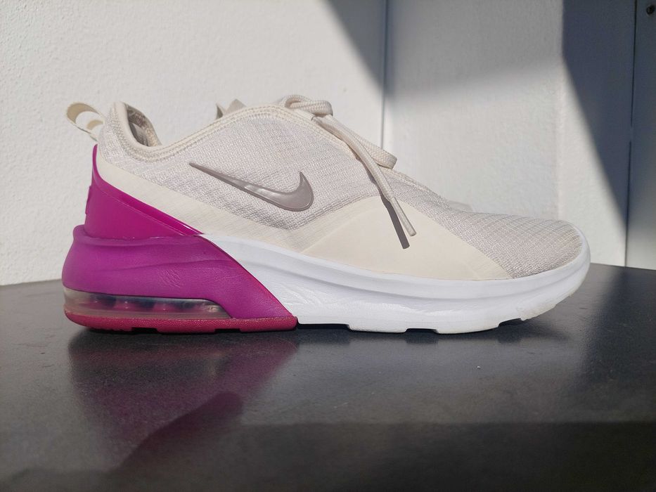 NIKE Air Max Motion 2(Като нови)-№40