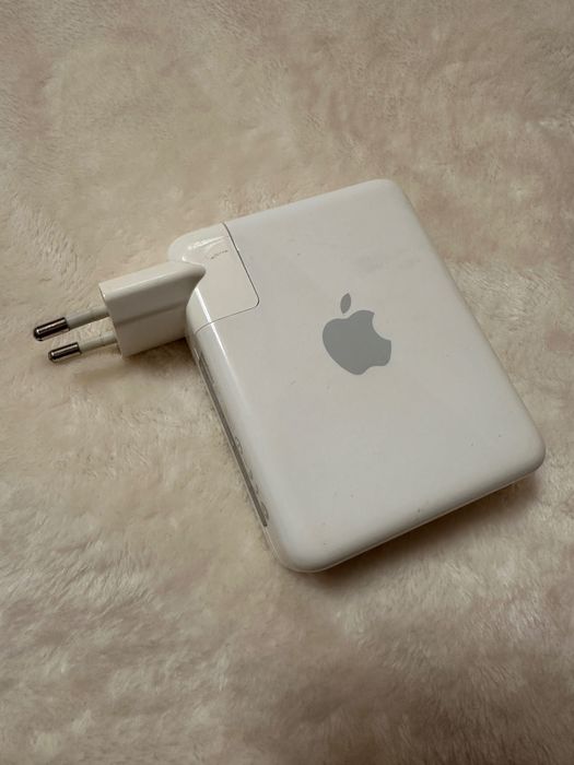 Apple A1088 Portable Wireless Airport Express Base Station