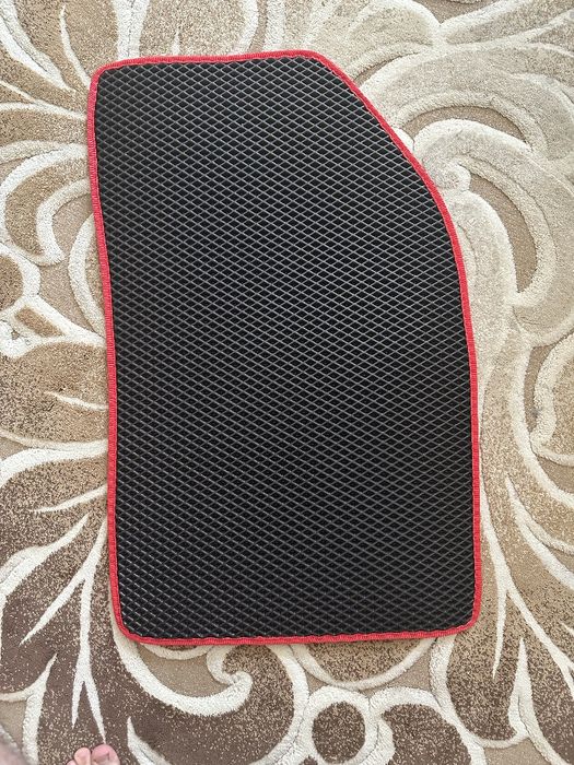 Автомобильные полики Evakor на Спарк