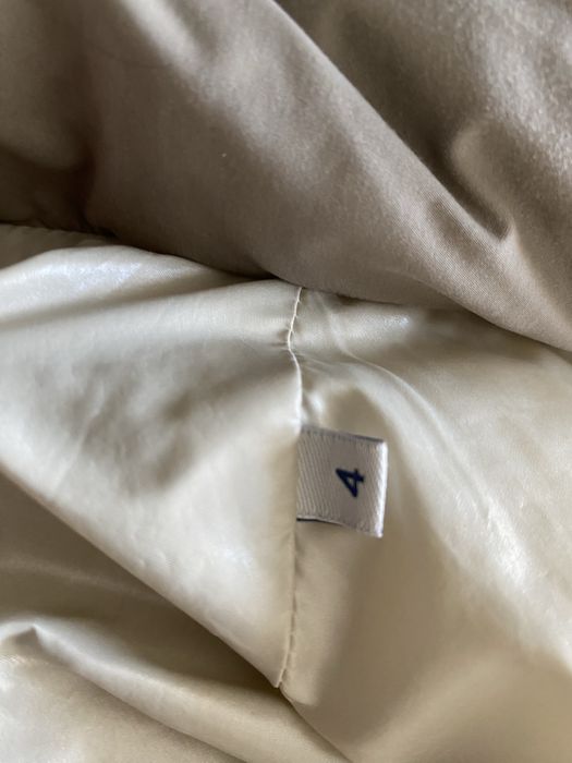 Продам зимнею куртку оригинал монклер