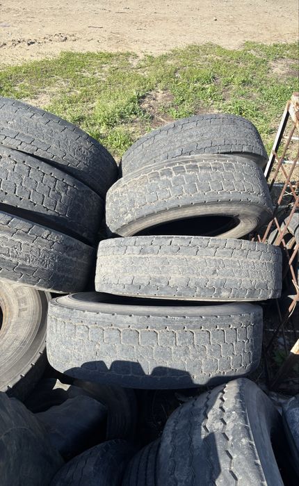 Продам резину 31580/22,5