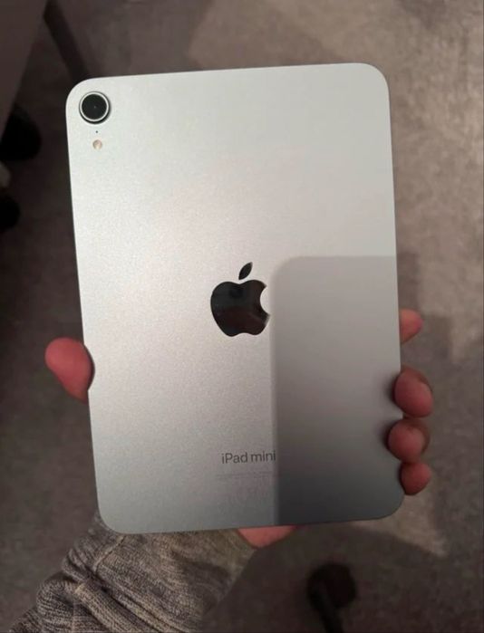 Продам Ipad mini 7