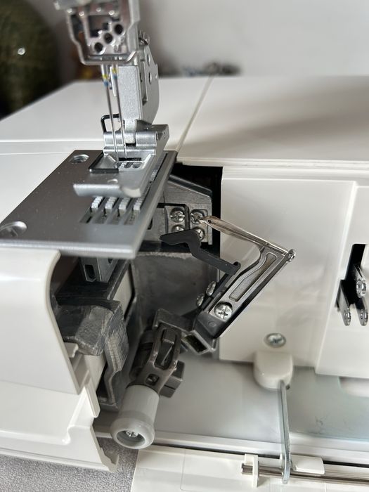 распошивальная машинка Janome Cover Pro D Max