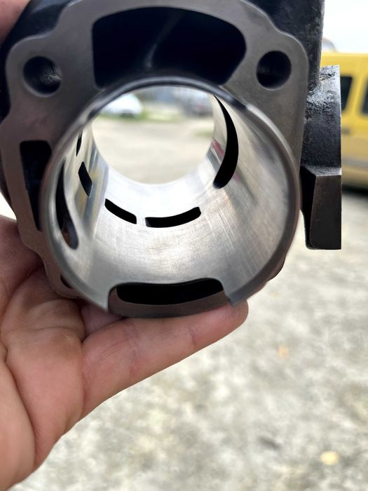 Кит Malossi 70cc Цилиндър, Бутало, Глава, Иглен лагер и Гарнитури