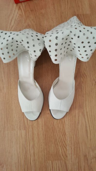 Vand cisme piele intoarsa noi Comart masura 37