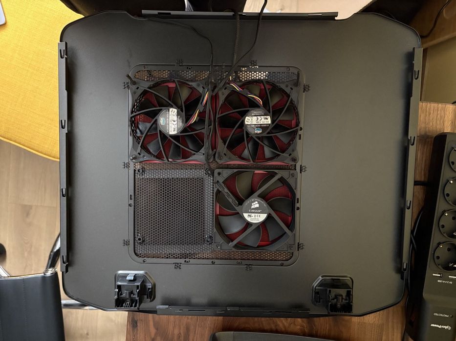 Gaming PC и монитор