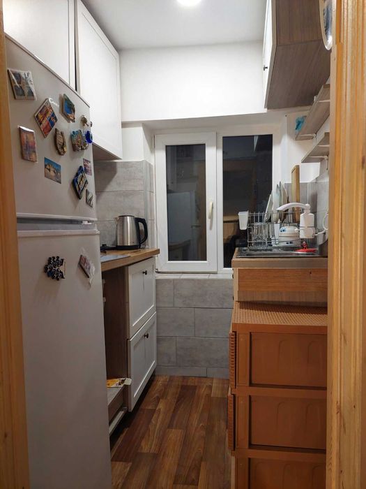 Дава се под наем Етаж от къща в Русе, Център - 70 кв.м за 357 € - Снимка #6