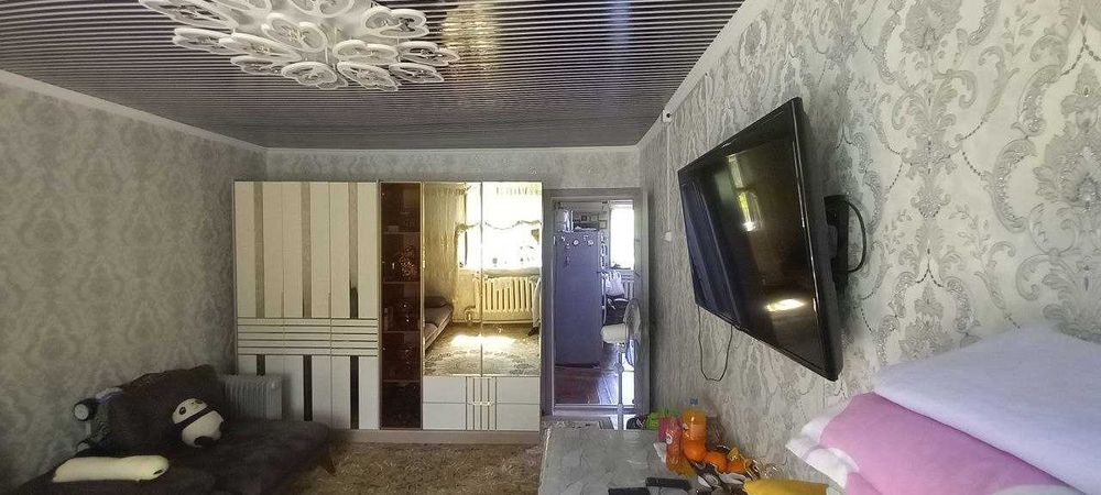 Сергели Спутник 6 3 Ком на 2 этаже ,дом 2 этажный,квартира с ремонтом