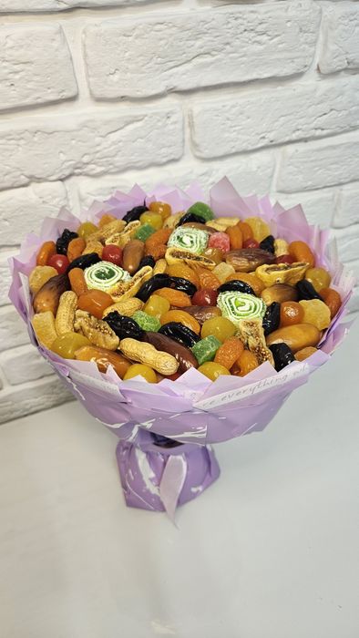 Подарок из сухофруктов