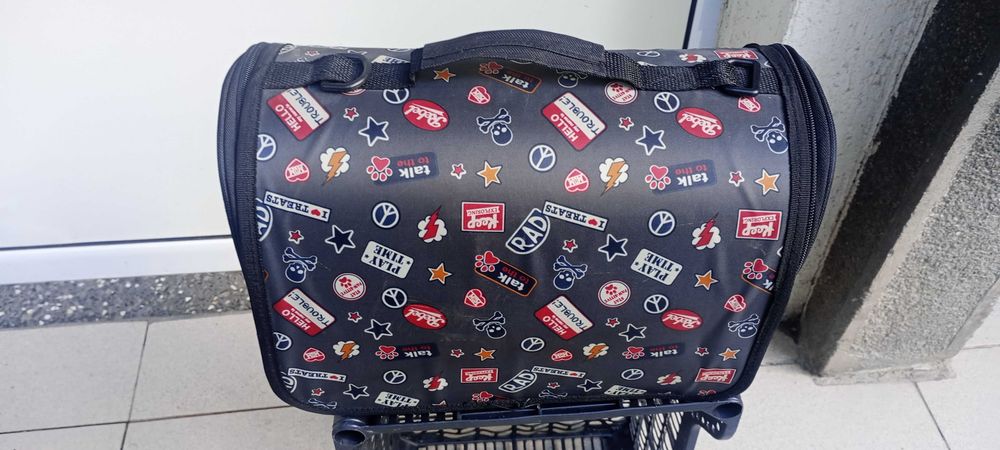 Транспортна чанта-сак за преместване на домашни любимци