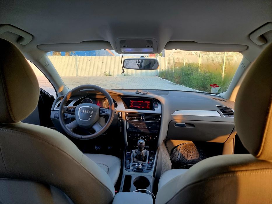 AUDI A4 B8 Berlina
