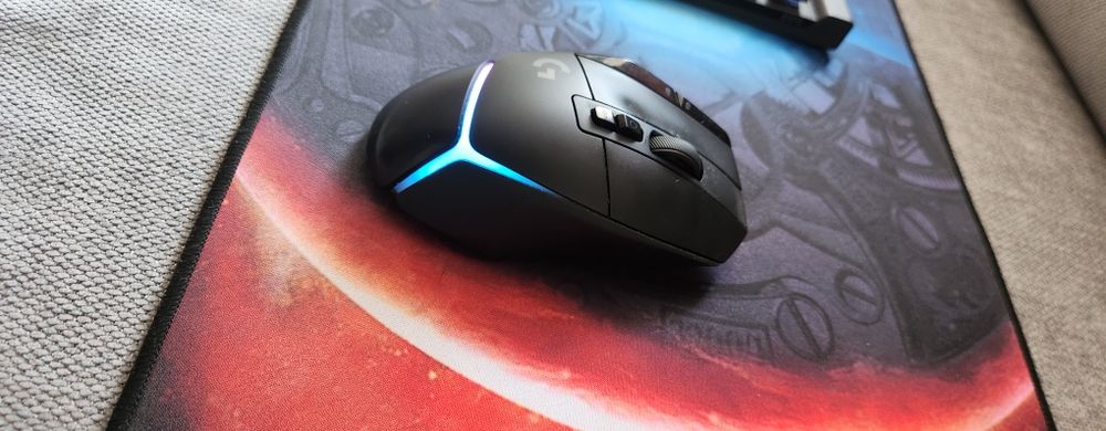Клавиатура и мишка Logitech g515 и 502x Геймърски
