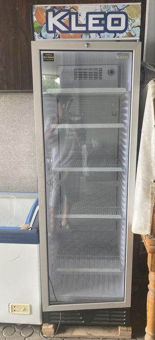 Витринные холодильники
