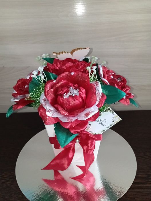 Букеты из атласной ленты , Сладкие подарки.