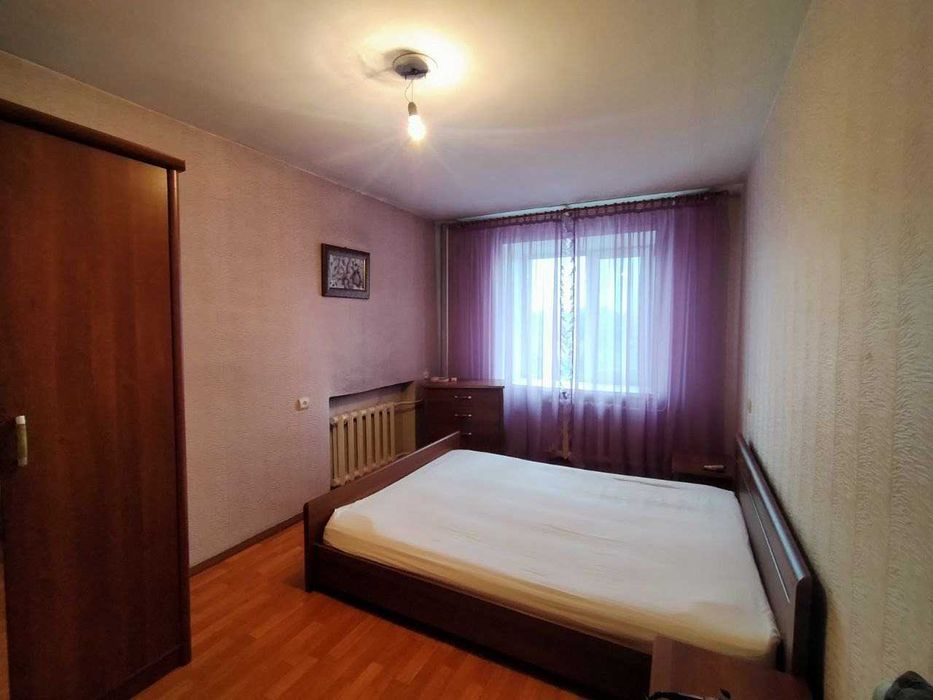 Продам 3 комн. кв. район университета