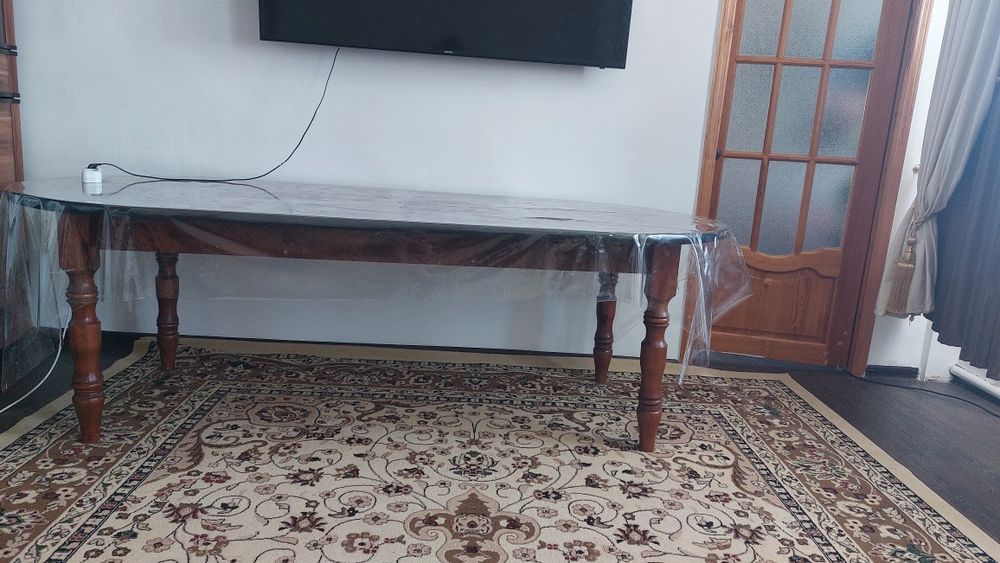 Стол сатылады  2м