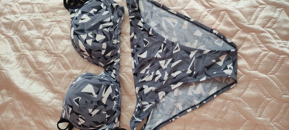 Лот бански костюми