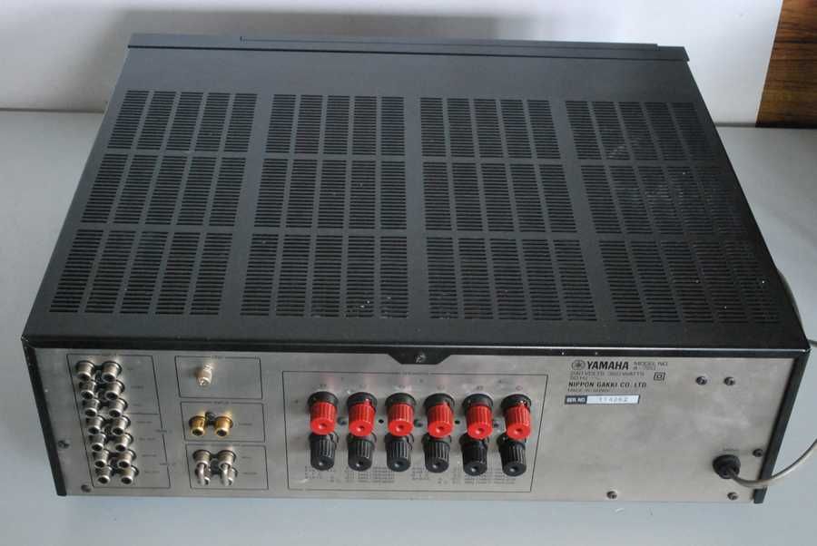 Усилвател YAMAHA A-720 в ТОП състояние!