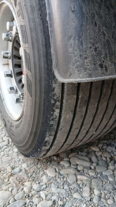 Прицеп KOGEL Мега Сотилади 
Йили: 2017