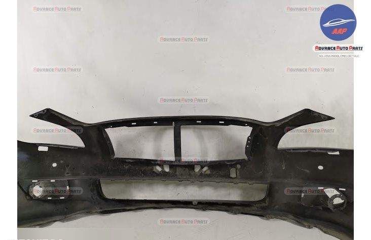 Предна броня Г37 оригинална със сензори и миещи устройства Инфинити Г