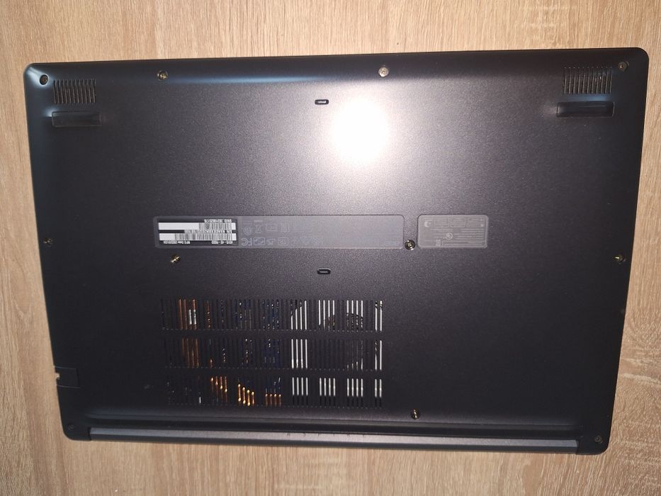 Laptop Acer Aspire 5 – Ryzen 3 5300U / 8GB RAM / Full HD / Stare Foarte Bună