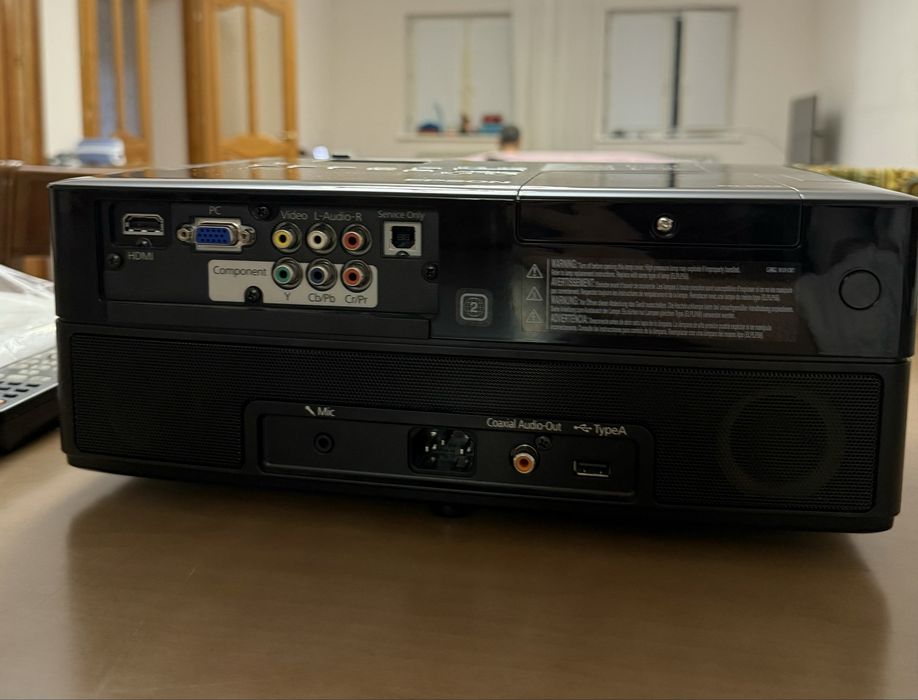 Проектор Epson EH-DM3