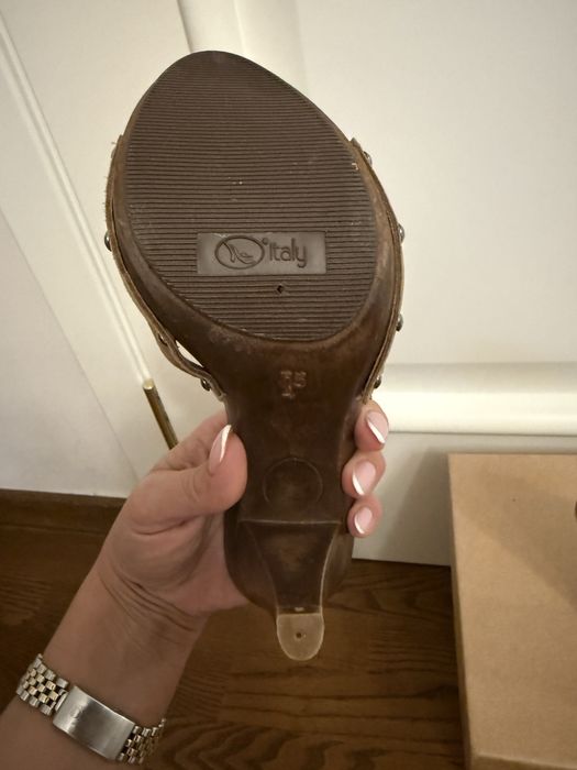 Papuci cu talpa din lemn - Gido - marimea 35 - noi