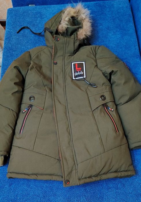 Продам тёплую куртку