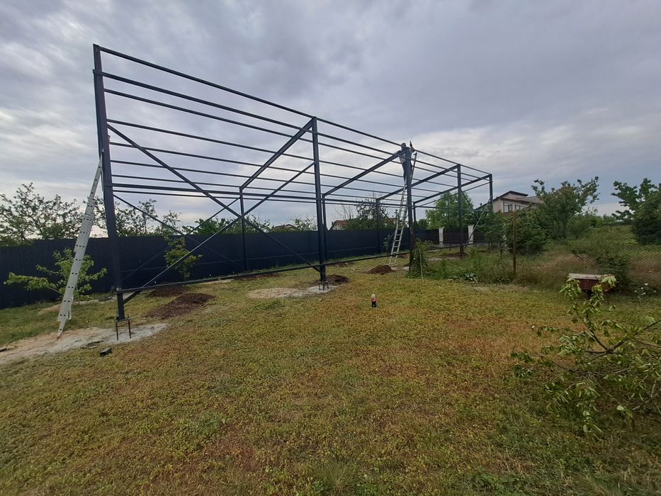 Vand hala metalică Avem pe stoc 
Asiguram transport și montaj Dorim se