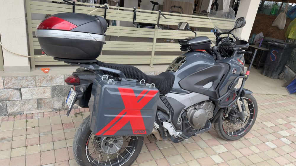 Honda Vfr 1200 x Crosstourer (vand / schimb)
