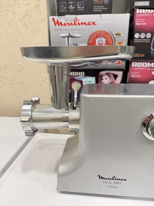 Продается мясорубка moulinex me-856