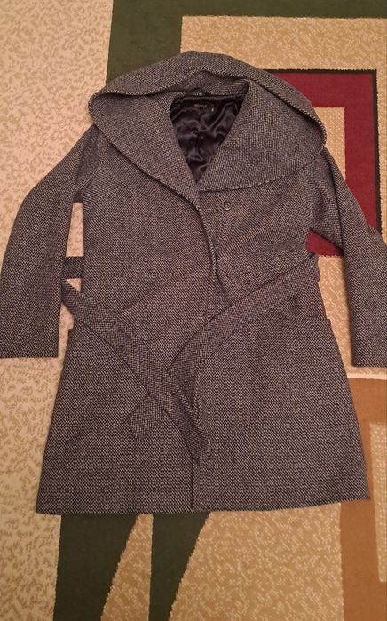 Продается женское  пальто