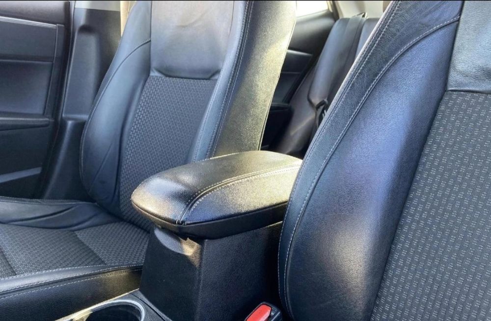 Тайота каролла 2013 гв