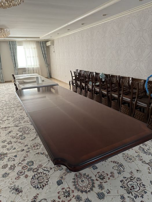 Стол деревянный, хороший