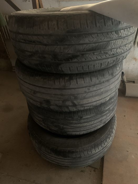 Резина на руннер R18 бу