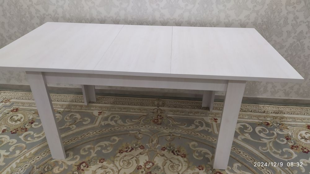 Продам стол обеденный (раздвижной).