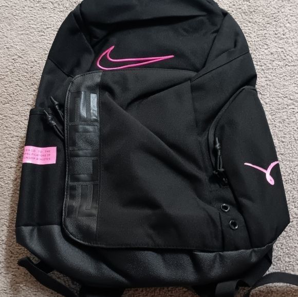 Продаю рюкзак nike elite