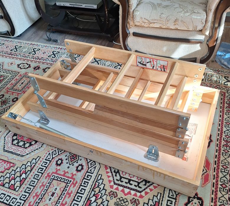 Продам чердачную лестницу FAKRO