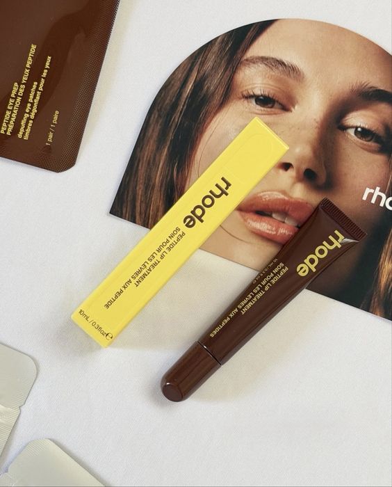 Оригинални лимитирани rhode x Justin Bieber, Hailey Bieber: Caramelized Banana Lip Gloss гланц, Eye Patches пачове за очи и цветни лепенки за пъпки