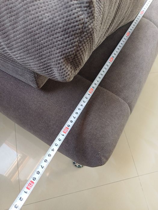 Разтегателен диван