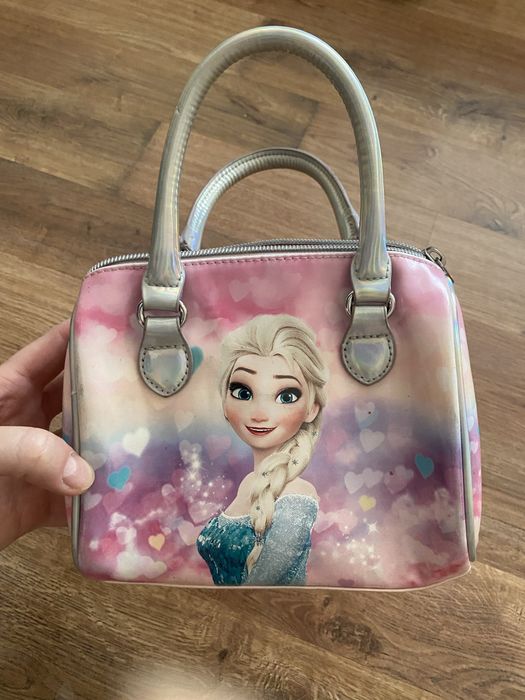 Сумочка детская в отличном состоянии