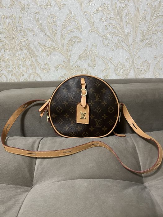 Сумка Louis Vuitton кожаная