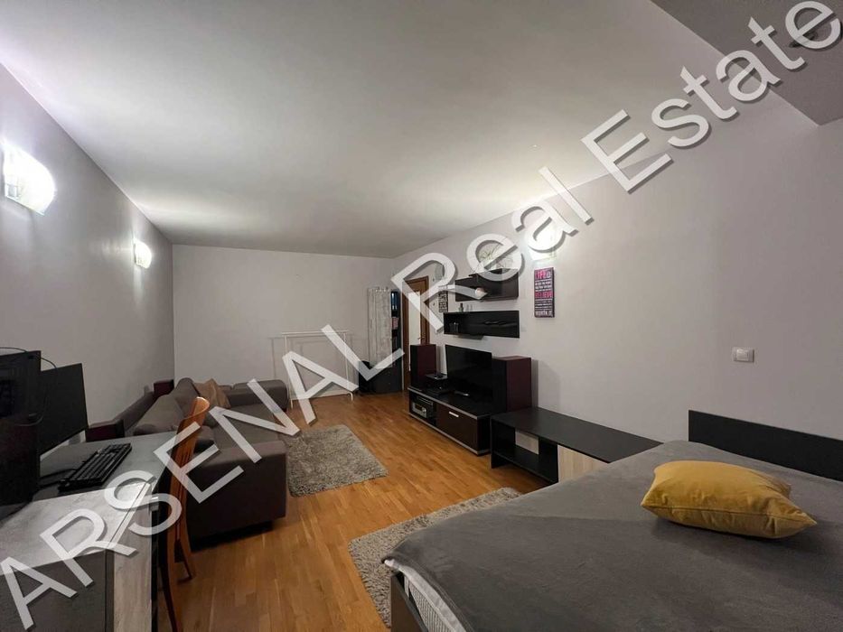 Дава се под наем Тристаен апартамент в София, Стрелбище - 116 кв.м за 750 € - Снимка #5