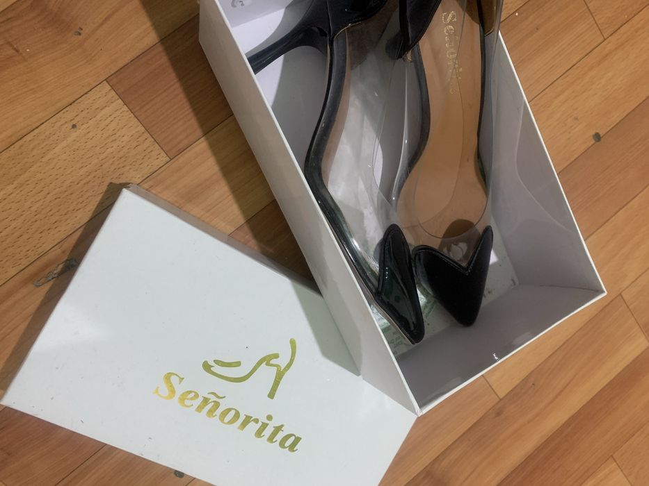 Продам туфли в 39 размере