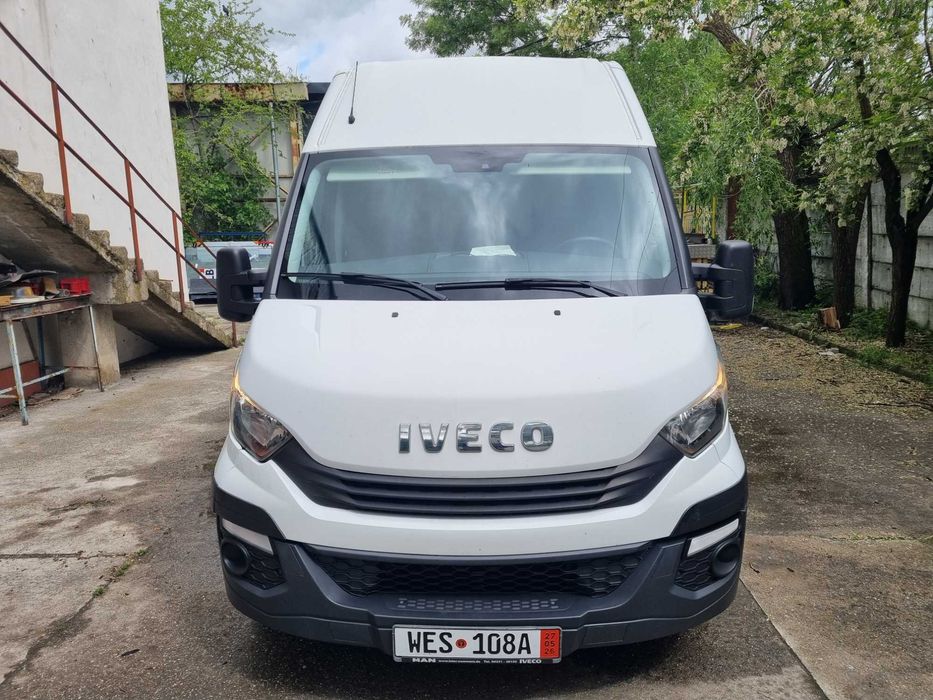 Iveco Daily recent adusa. 150 mii km , impecabila ! Numere inca valabile .