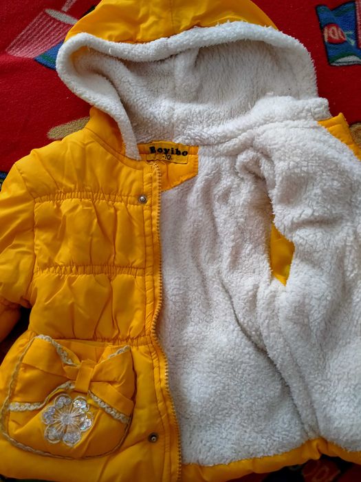 Весенняя куртка на девочку