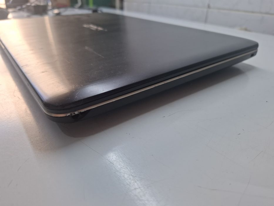 Продам ноутбук Asus