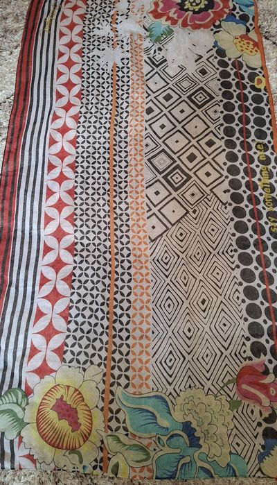 Голям шал DESIGUAL