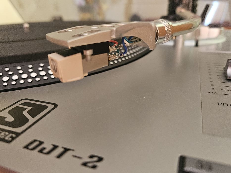 Грамофон аналогов TECHNICS  DJT-2