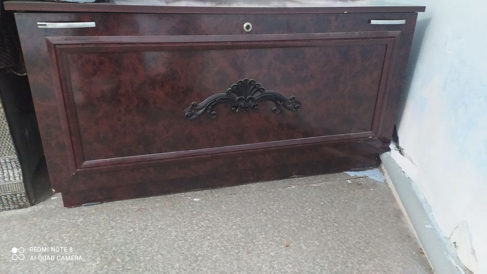 Сандиклар сотилади тахтали ва темирли